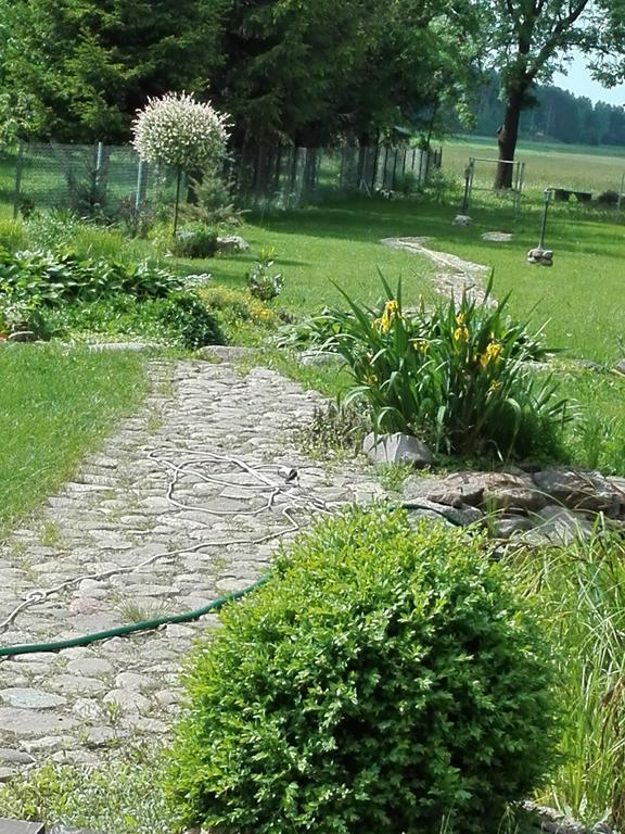 Domek Kutowa Poza Strefa Stanu Wyjatkowego Villa Eksteriør bilde